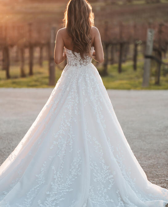 Allure Bridals A1252